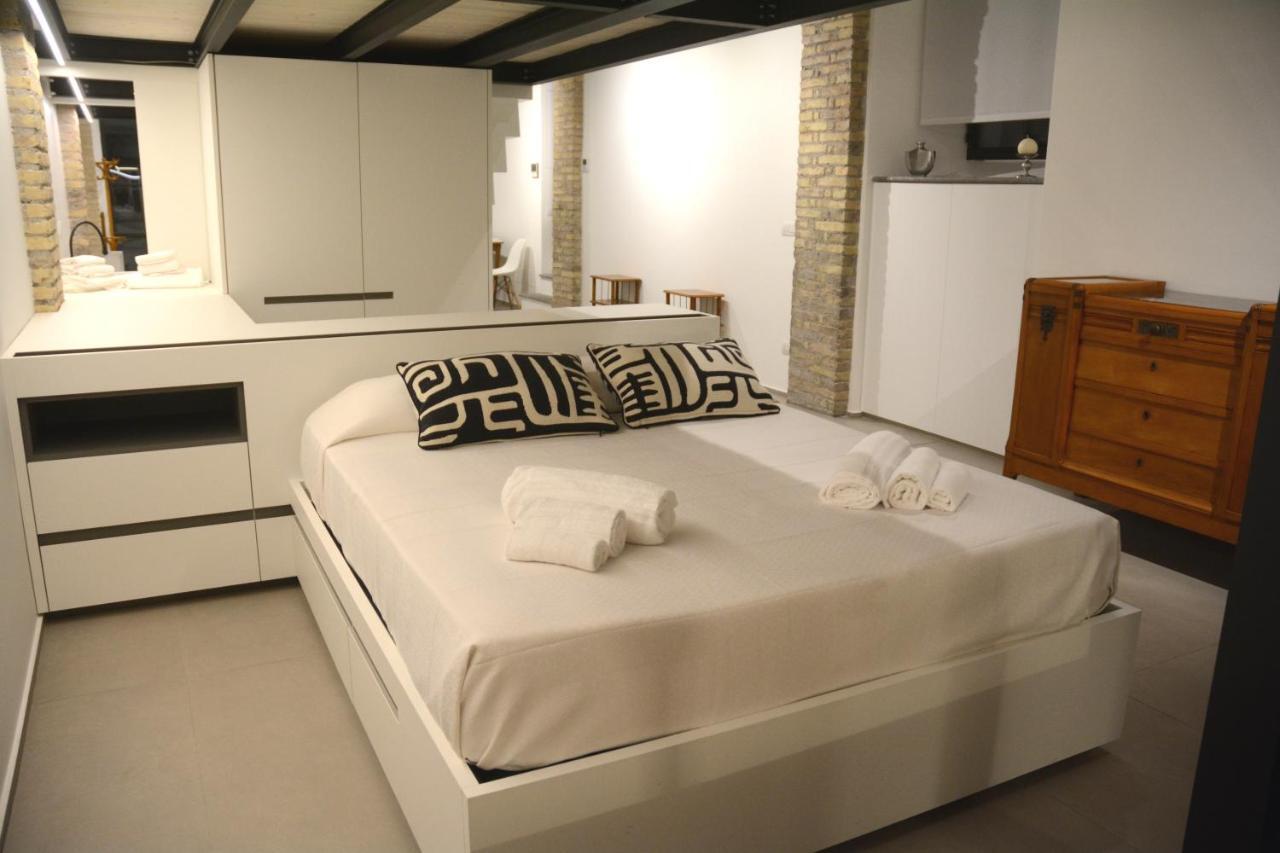 Luxury Loft Capocci 24 Coliseum Apartment Rome Luaran gambar